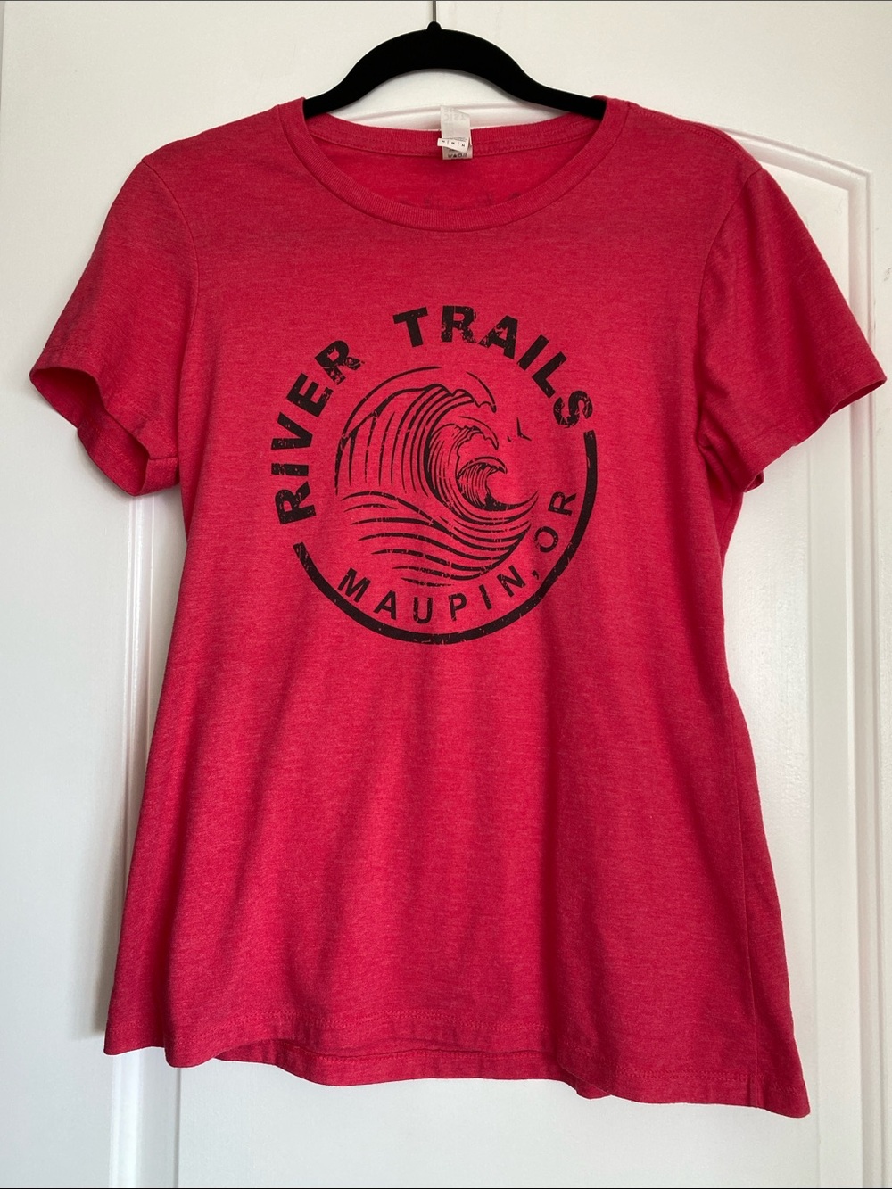 Maupin, Oregon River Trails Rafting T-Shirt Pink Women's District Medium
